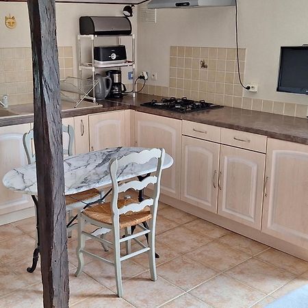 Gite Pouton Saint-Loubouer Exterior foto