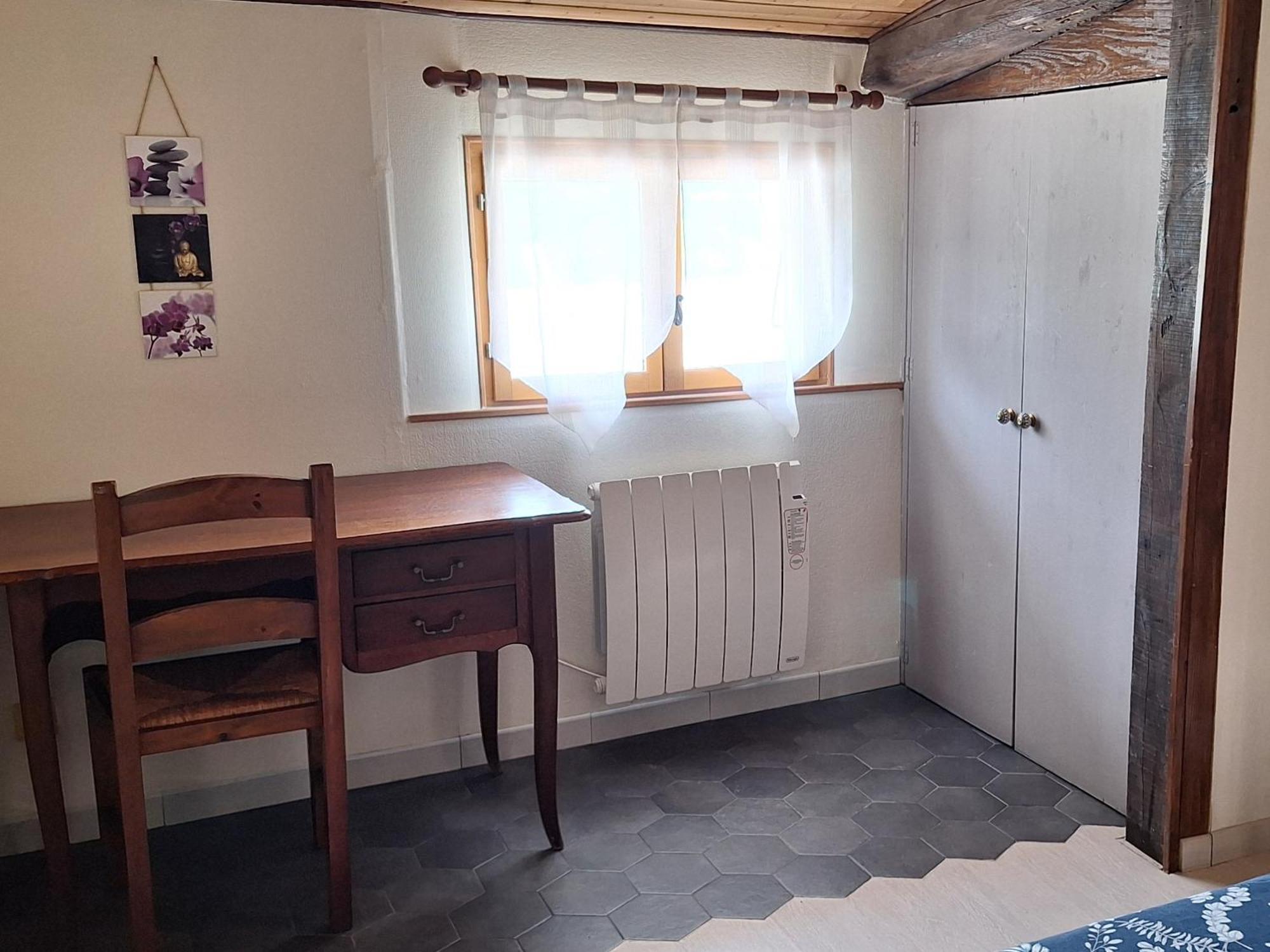 Gite Pouton Saint-Loubouer Habitación foto