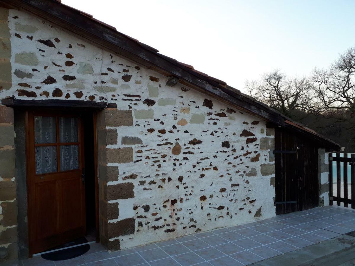 Gite Pouton Saint-Loubouer Exterior foto